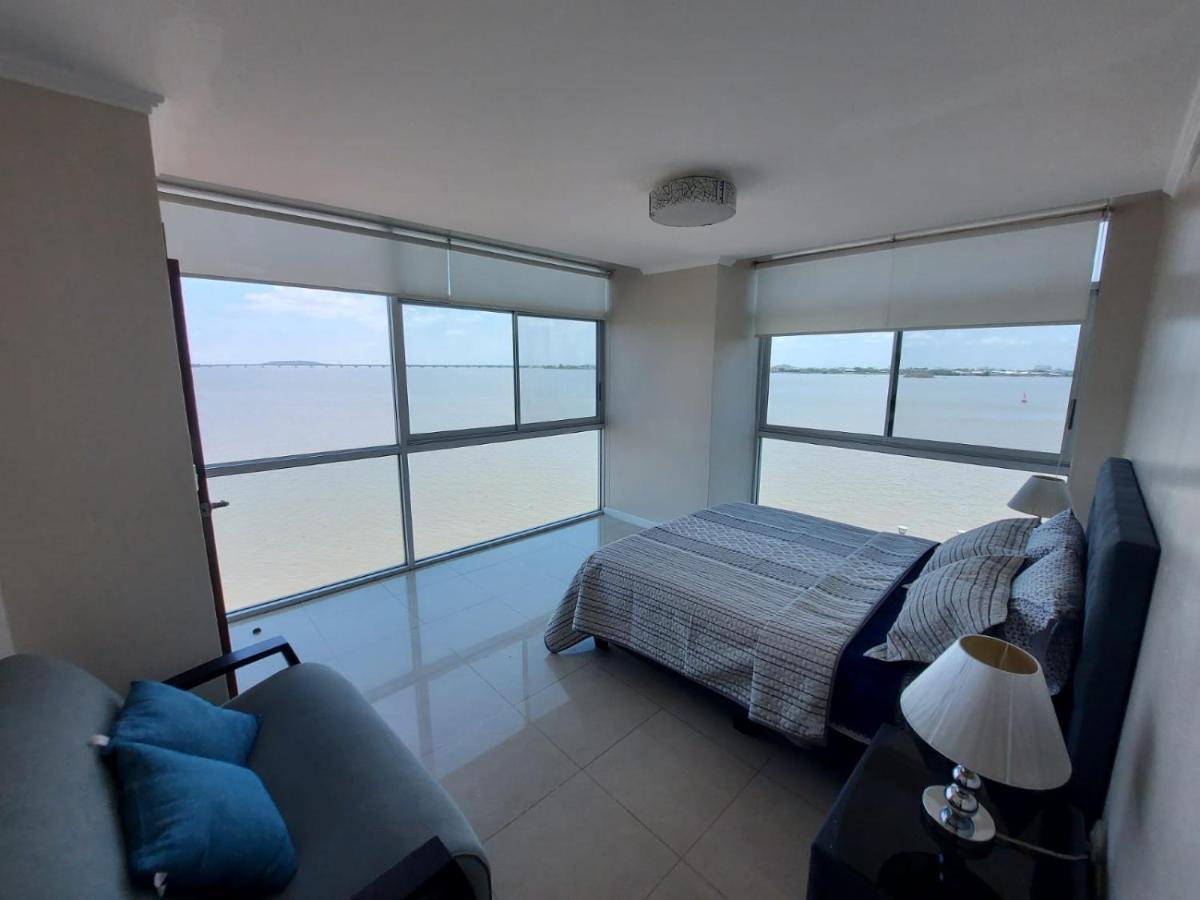 Apartamento Vista Al Rio Puerto Santana Riverfront 1 Guayaquil Dış mekan fotoğraf