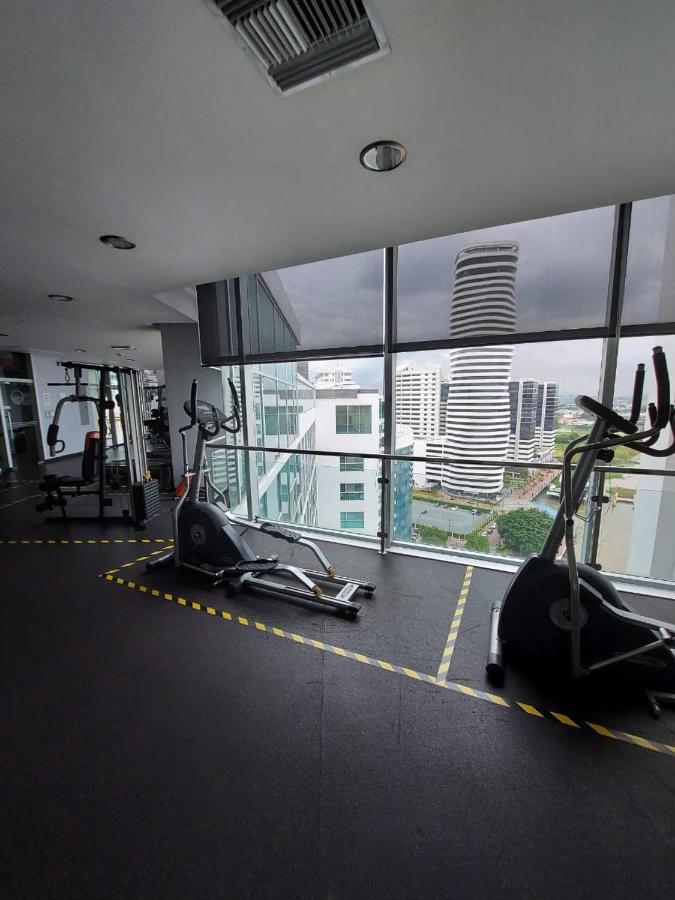 Apartamento Vista Al Rio Puerto Santana Riverfront 1 Guayaquil Dış mekan fotoğraf