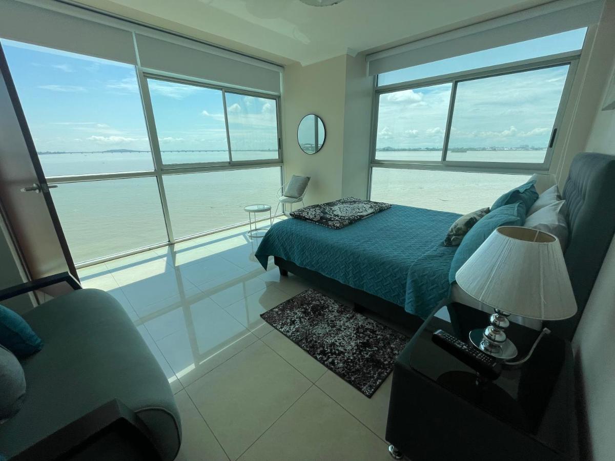 Apartamento Vista Al Rio Puerto Santana Riverfront 1 Guayaquil Dış mekan fotoğraf